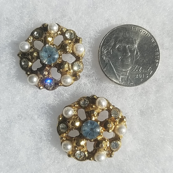 Pearl & Crystal Earrings - Picture 4 of 5